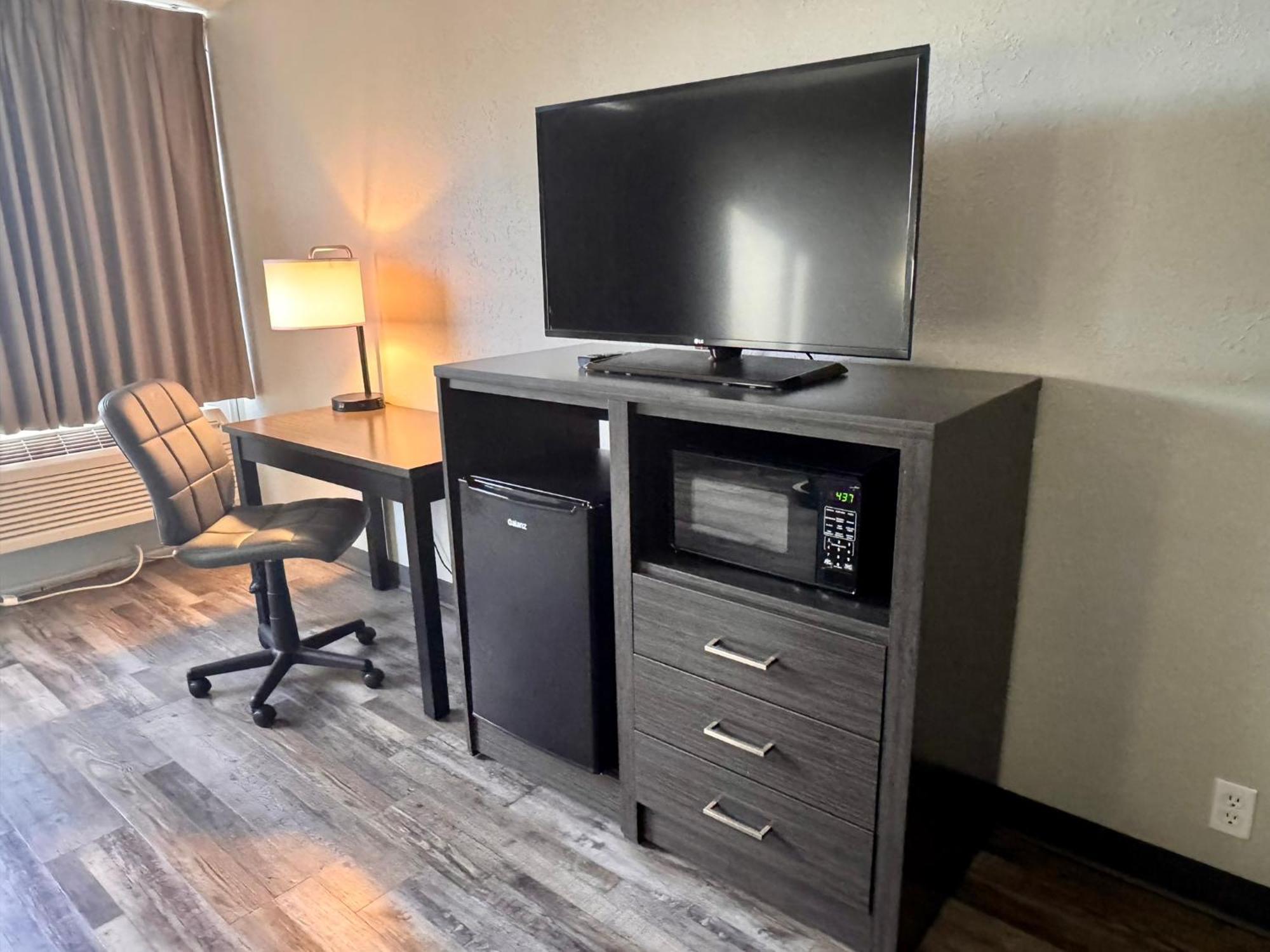 Super 8 By Wyndham Great Falls City Center Exteriér fotografie